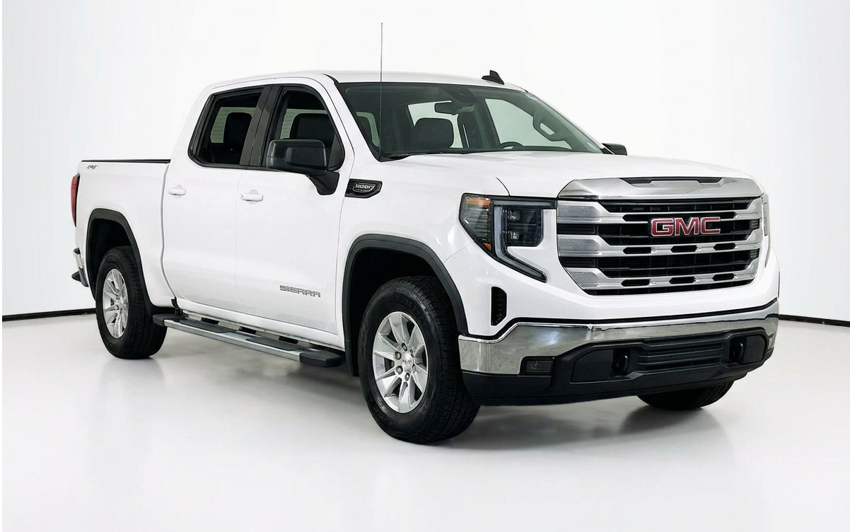2023 GMC Sierra 1500 Crew Cab SLE Pickup 4D 5 3/4 ft